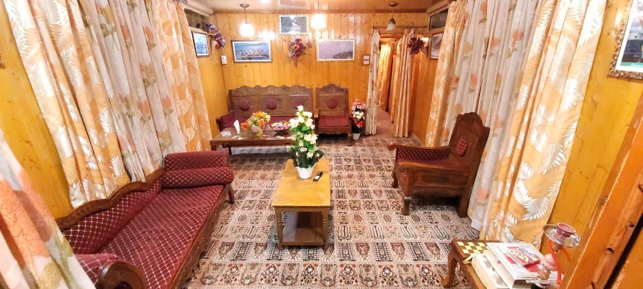 Tashkand Houseboat Srīnagar Eksteriør bilde